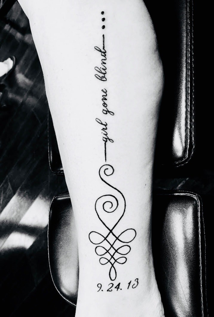 My tattoo on my right leg. The description of my new tattoo is in the blog!